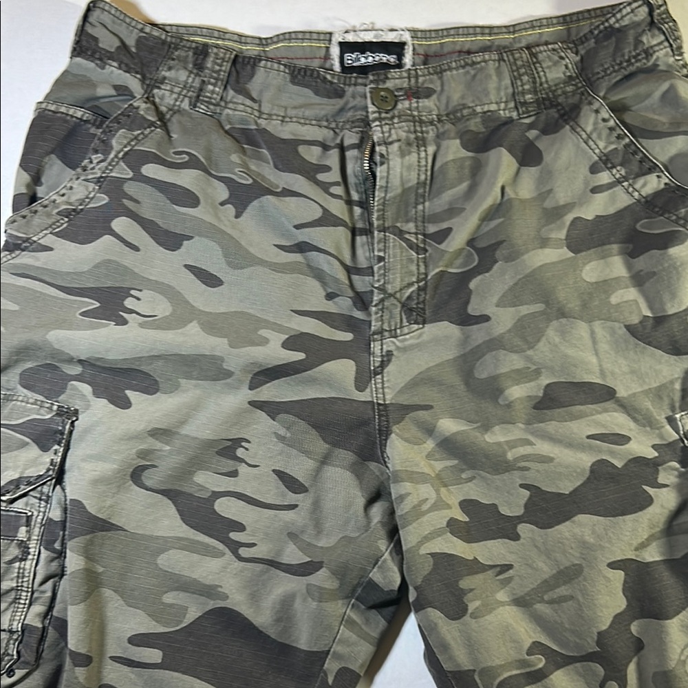 Billabong Mens Gray and Green Cargo Shorts Casual Style
